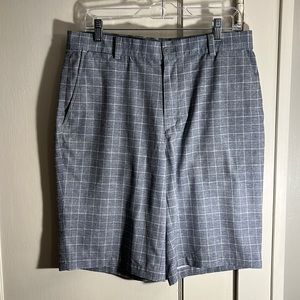 Mens gray Nike golf shorts size 32
